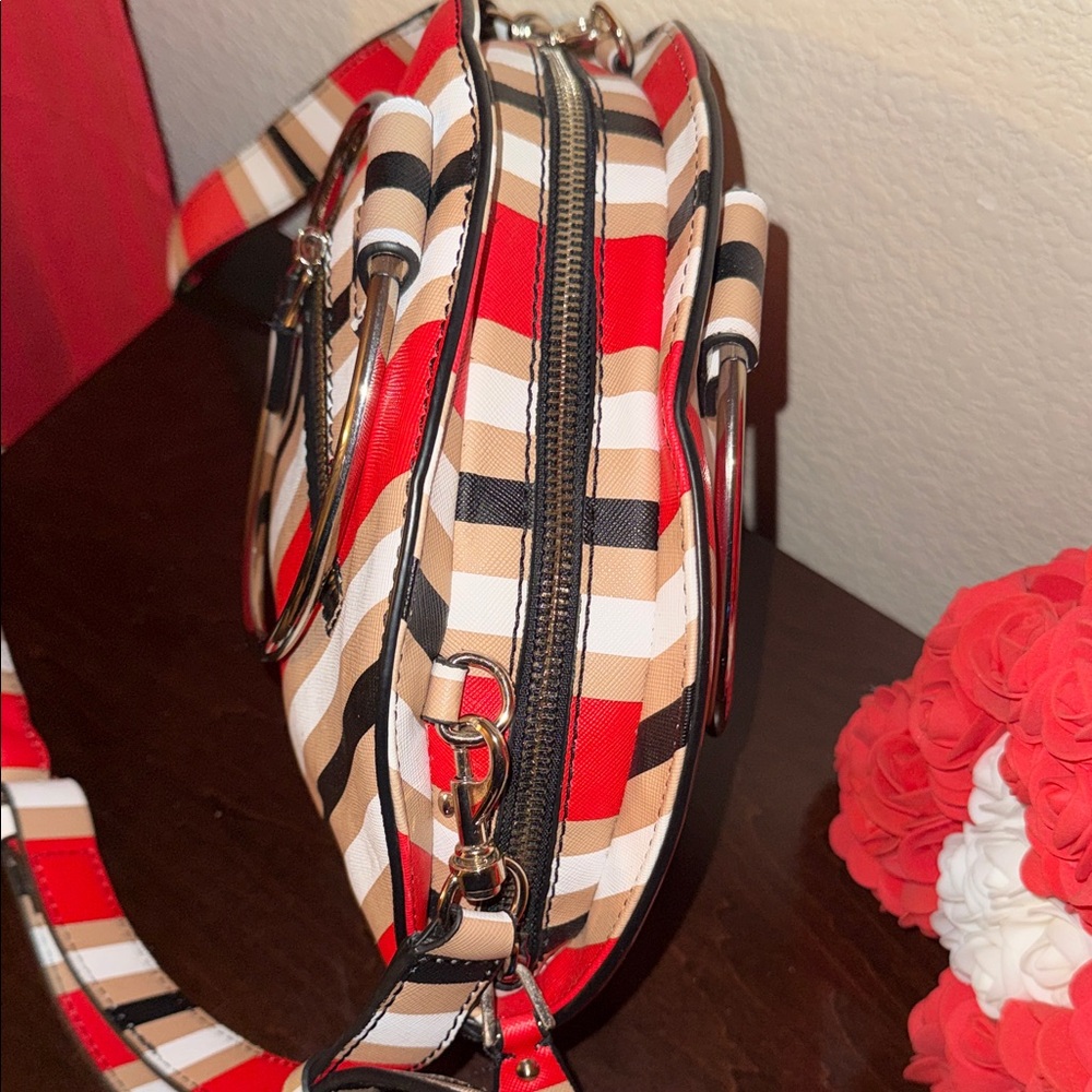 GUESS Red and Cream Striped Shoulder Bag with Gold Handles - Picture 13 of 16